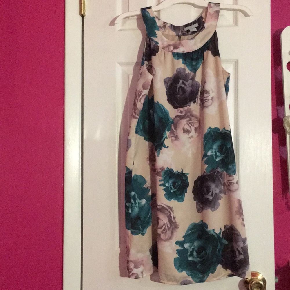 H&M Dress - Picture 2 of 4